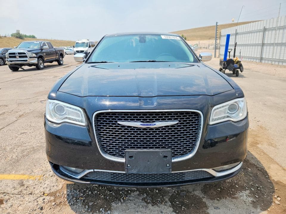 2019 CHRYSLER 300 LIMITED 5