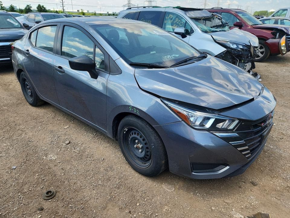 2023 NISSAN VERSA S 4