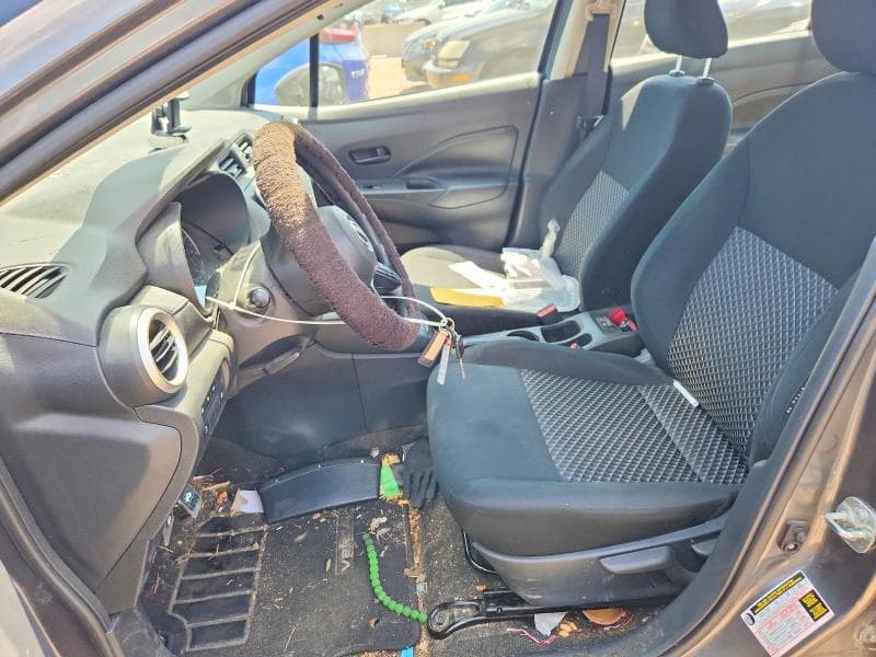 2023 NISSAN VERSA S 7