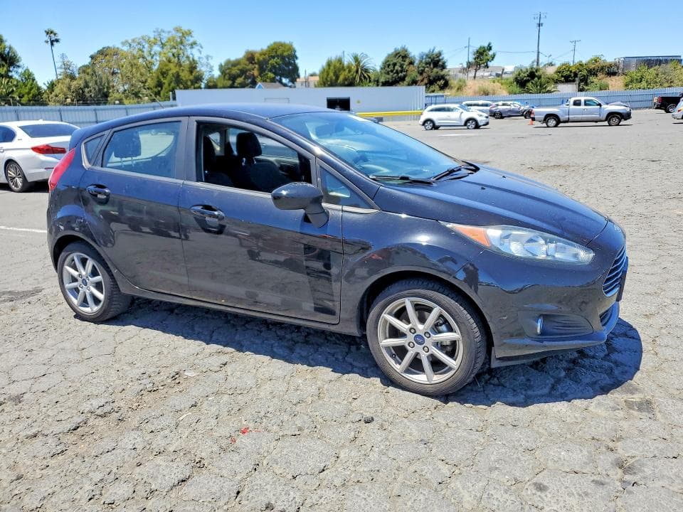 2018 FORD FIESTA SE 4