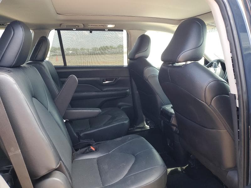 2024 TOYOTA GRAND HIGHLANDER HYBRID XLE 11
