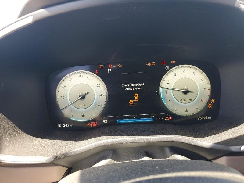 2021 HYUNDAI SANTA FE LIMITED 9