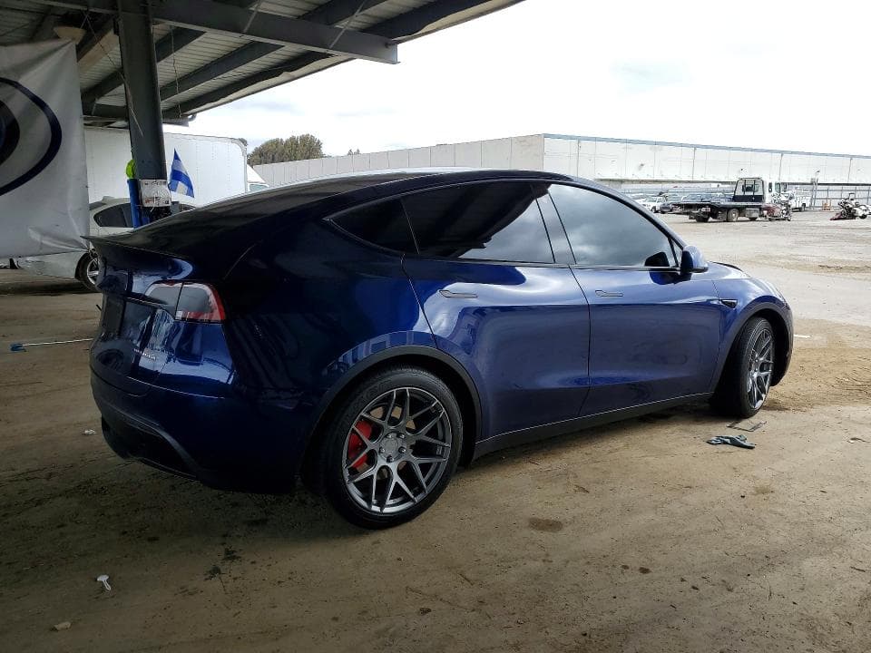2023 TESLA MODEL Y 3
