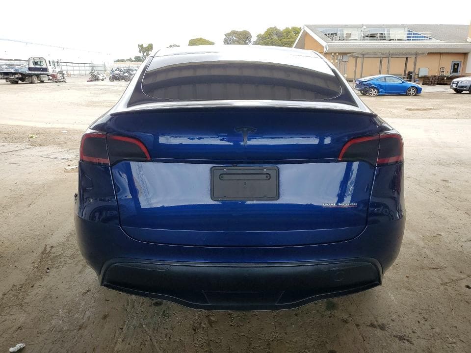 2023 TESLA MODEL Y 6