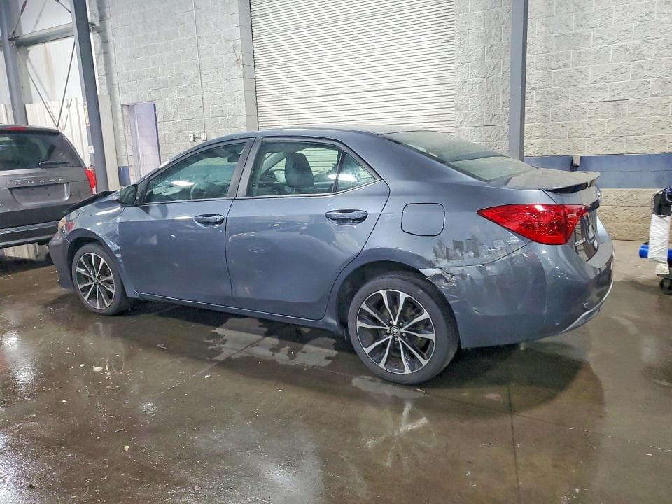 2018 TOYOTA COROLLA SE SE 2