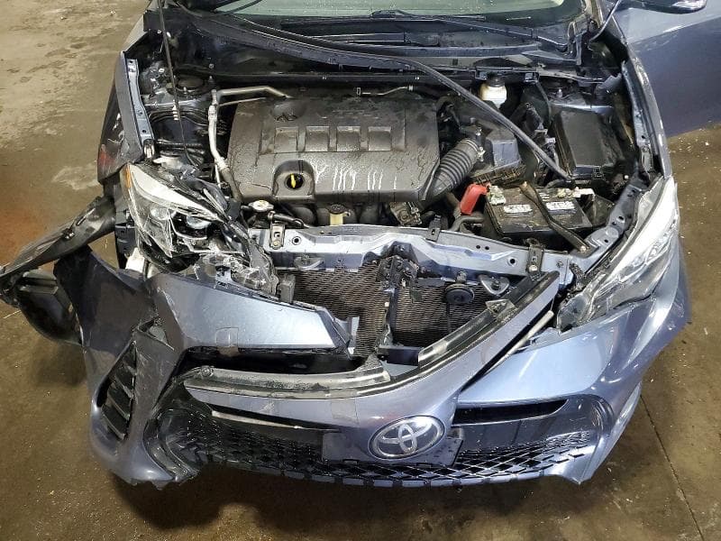 2018 TOYOTA COROLLA SE SE 11