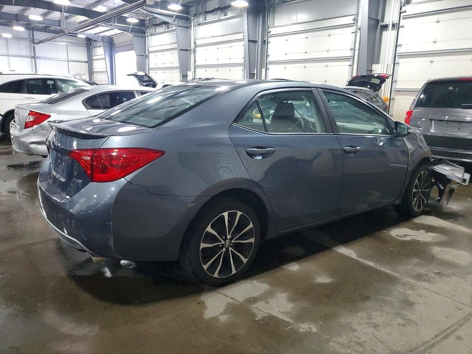 2018 TOYOTA COROLLA SE SE 3