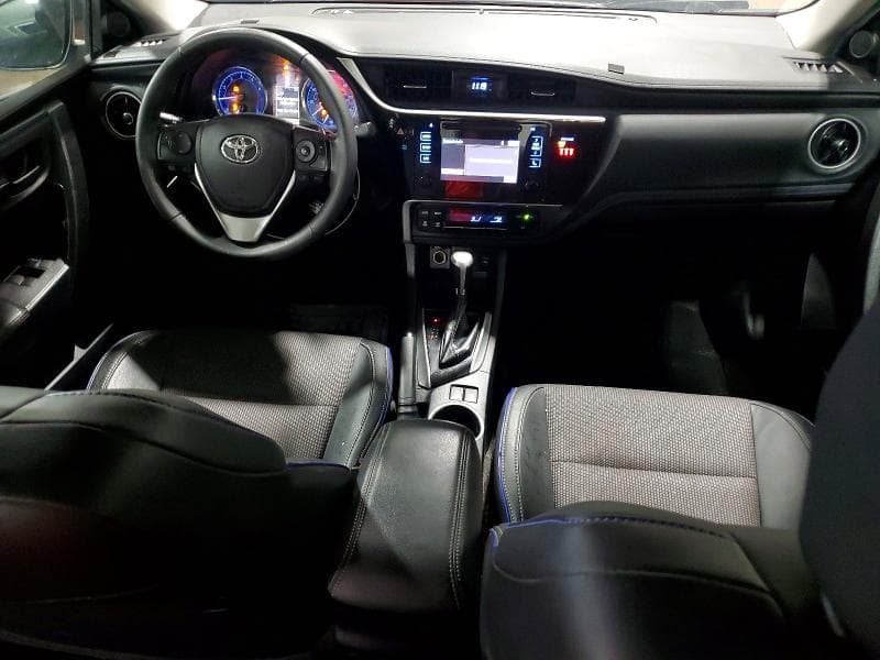 2018 TOYOTA COROLLA SE SE 8
