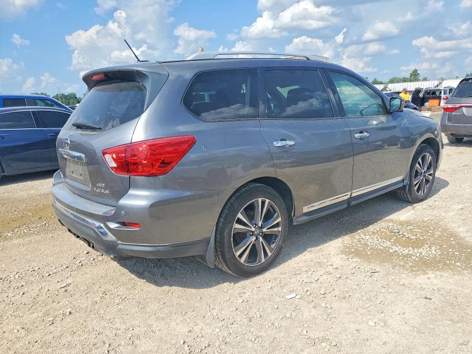 2017 NISSAN PATHFINDER PLATINUM PLATINUM 3