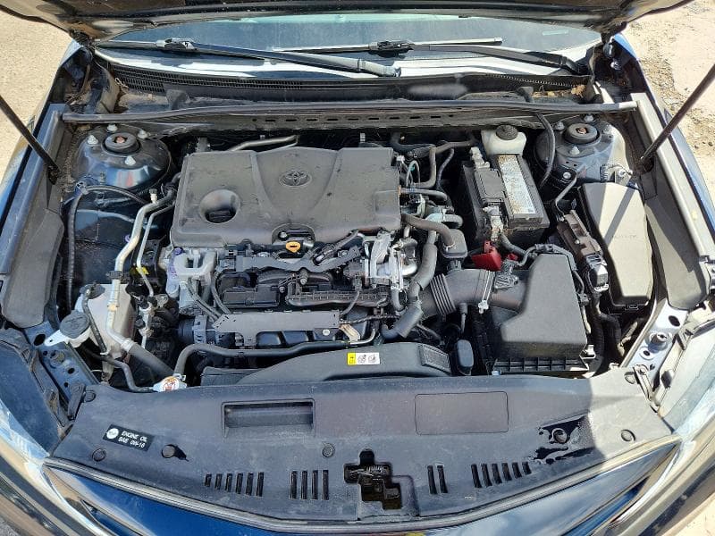 2020 TOYOTA CAMRY SE 11