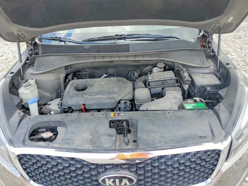 2017 KIA SORENTO LX 11