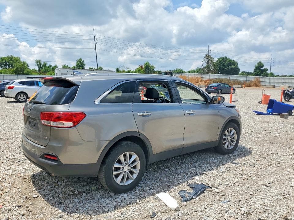 2017 KIA SORENTO LX 3