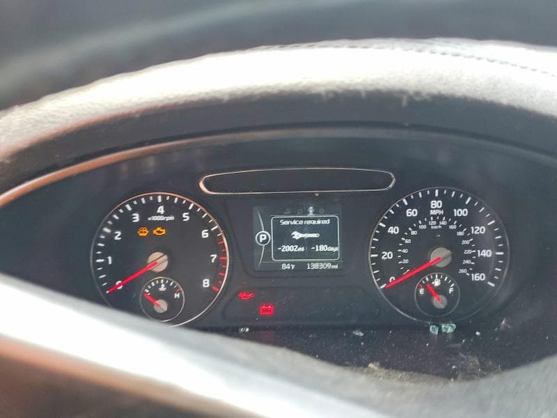 2017 KIA SORENTO LX 9