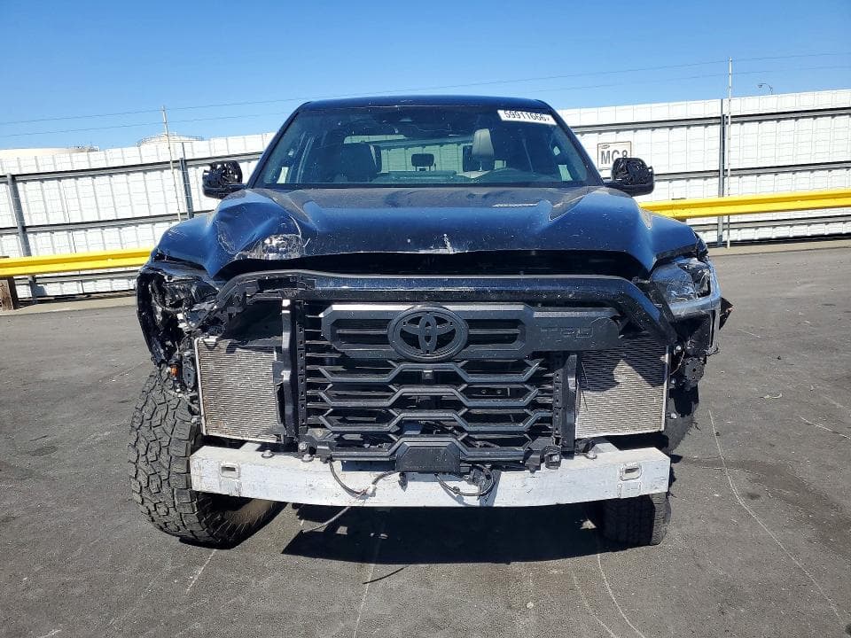 2025 TOYOTA TUNDRA LIMITED 5