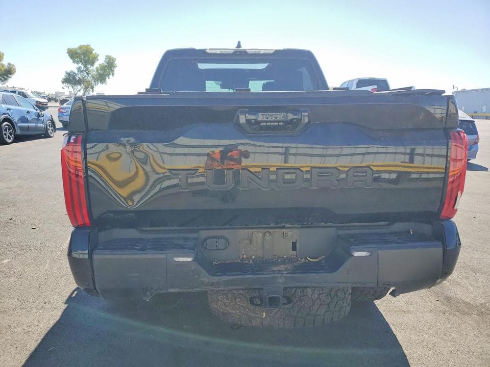 2025 TOYOTA TUNDRA LIMITED 6