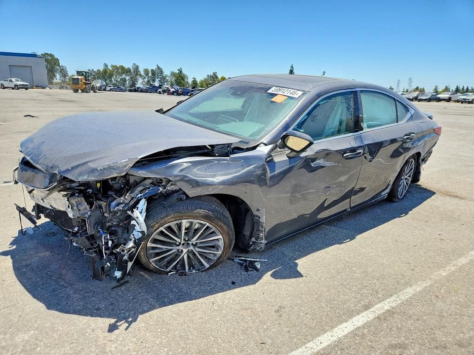 2025 LEXUS ES 300H BASE