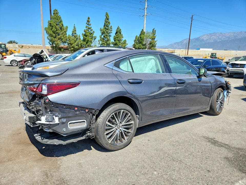 2025 LEXUS ES 300H BASE BASE 3