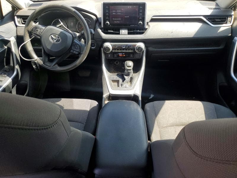 2019 TOYOTA RAV4 XLE 8