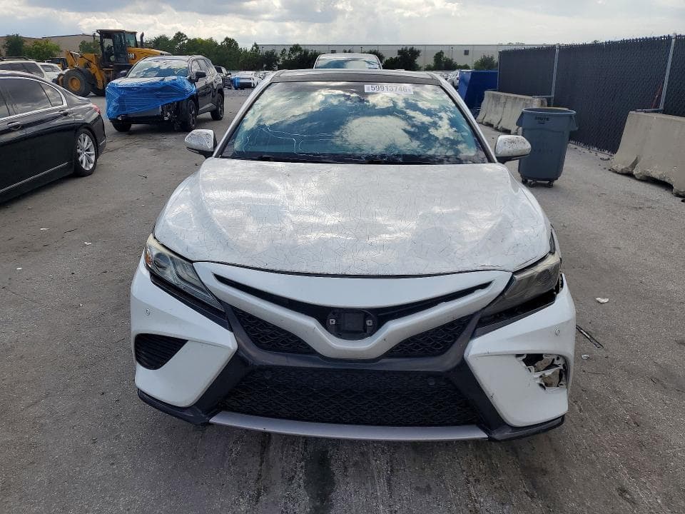 2018 TOYOTA CAMRY XSE XSE 5