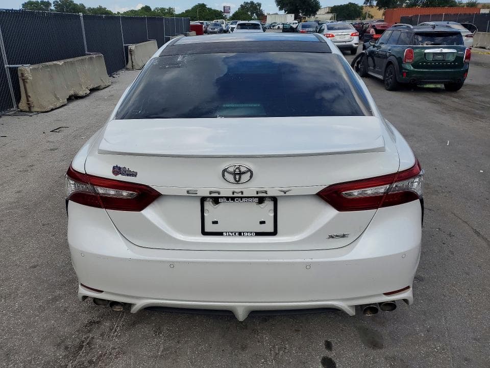 2018 TOYOTA CAMRY XSE XSE 6