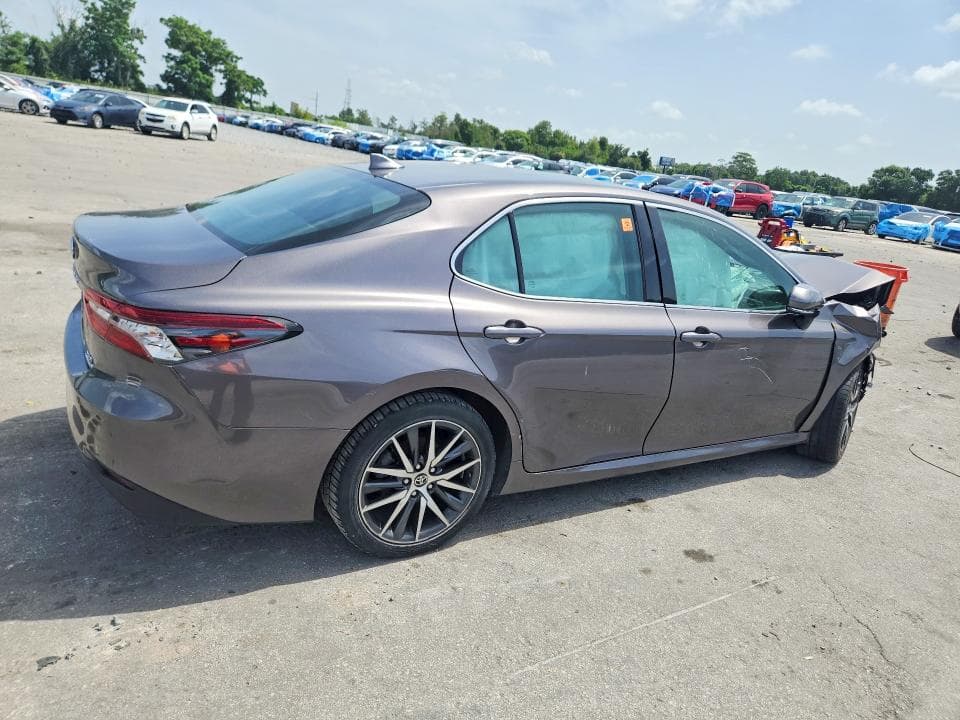 2022 TOYOTA CAMRY XLE XLE 3