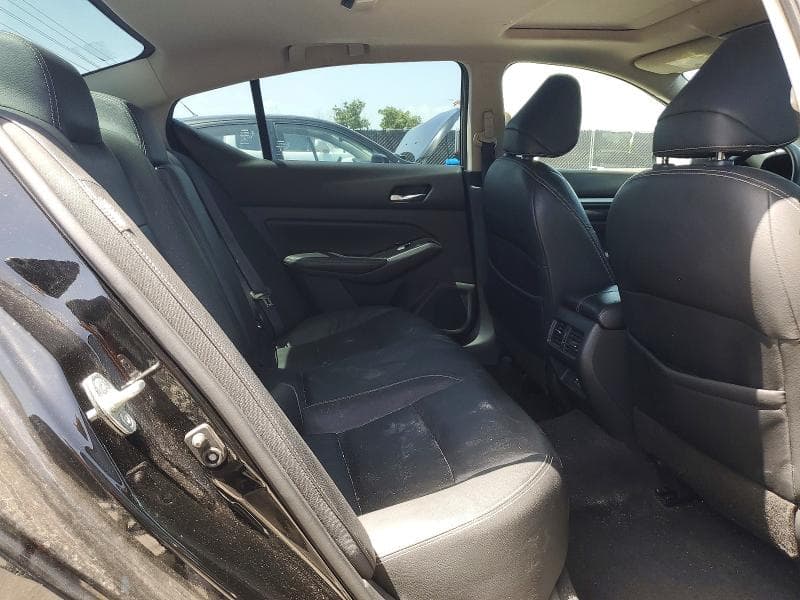 2021 NISSAN ALTIMA PLATINUM PLATINUM 10