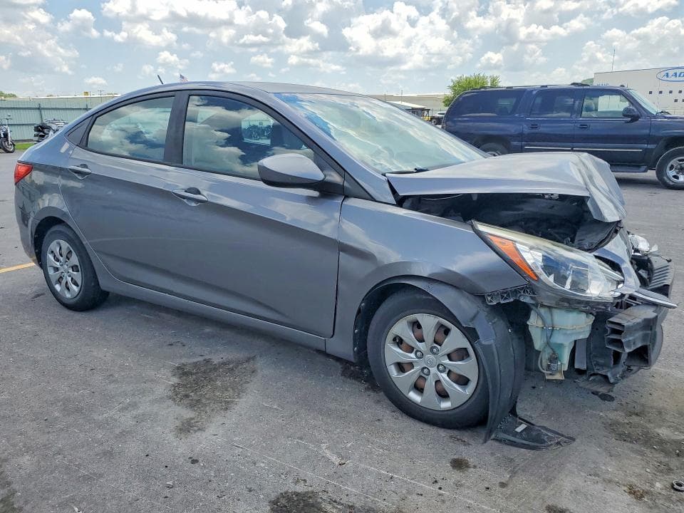 2017 HYUNDAI ACCENT SE 4