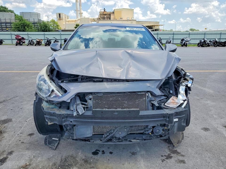 2017 HYUNDAI ACCENT SE 5
