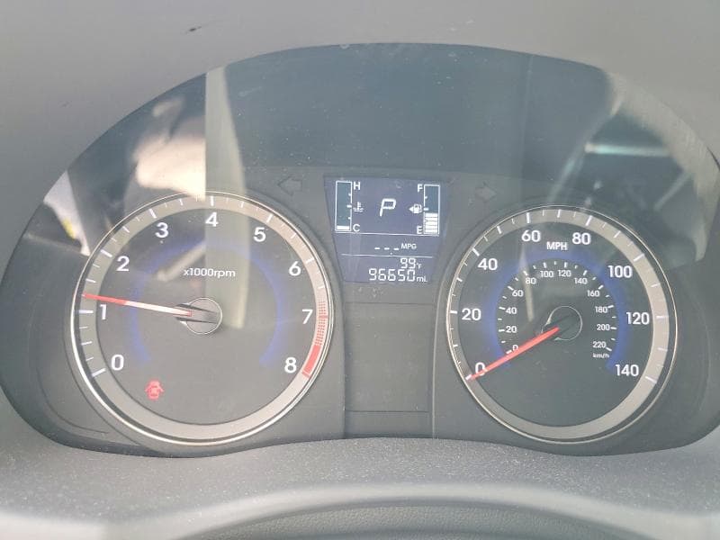 2017 HYUNDAI ACCENT SE 9