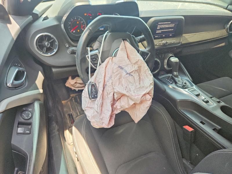 2021 CHEVROLET CAMARO LS 8