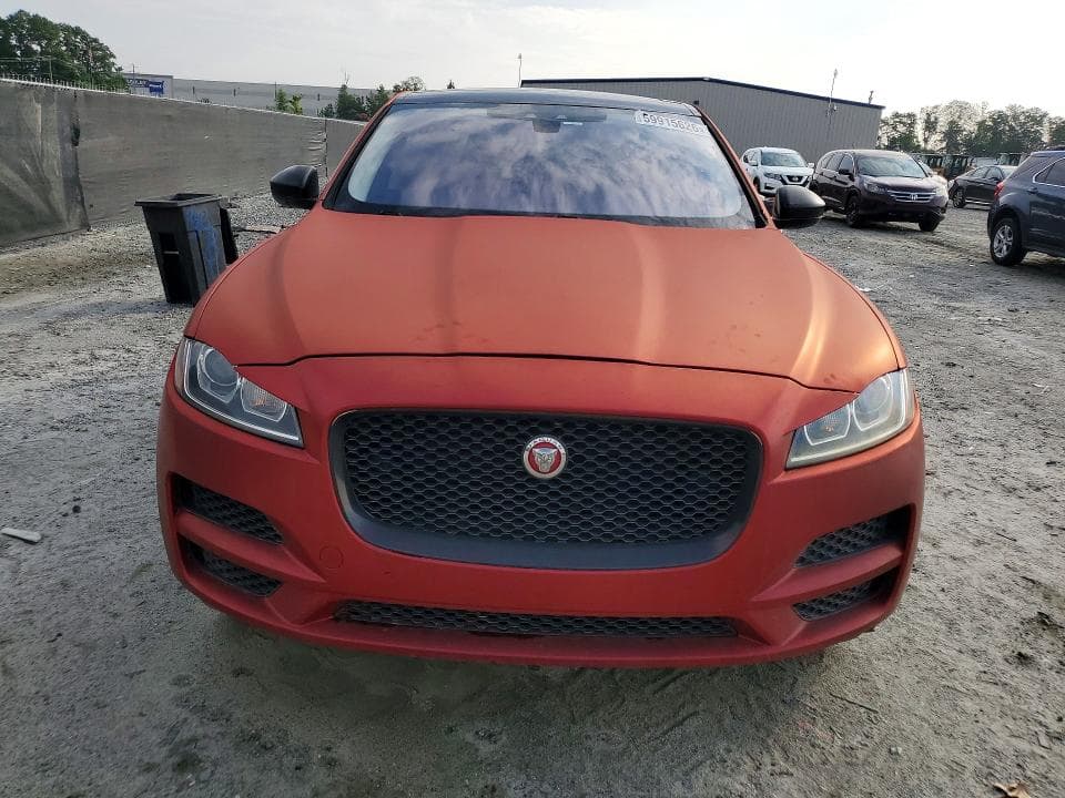 2019 JAGUAR F-PACE 5