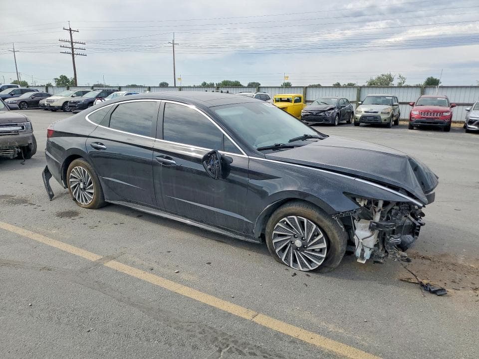 2023 HYUNDAI SONATA HYBRID LIMITED 4