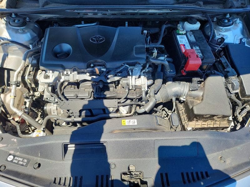 2019 TOYOTA CAMRY LE 11