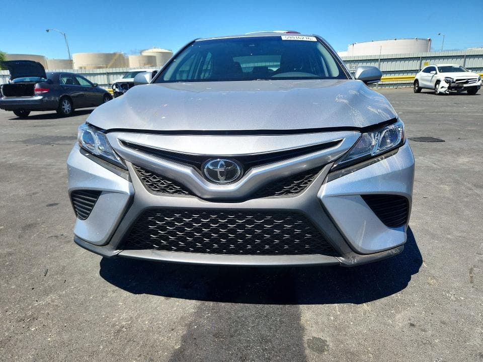 2019 TOYOTA CAMRY LE 5