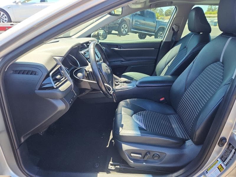 2019 TOYOTA CAMRY LE 7