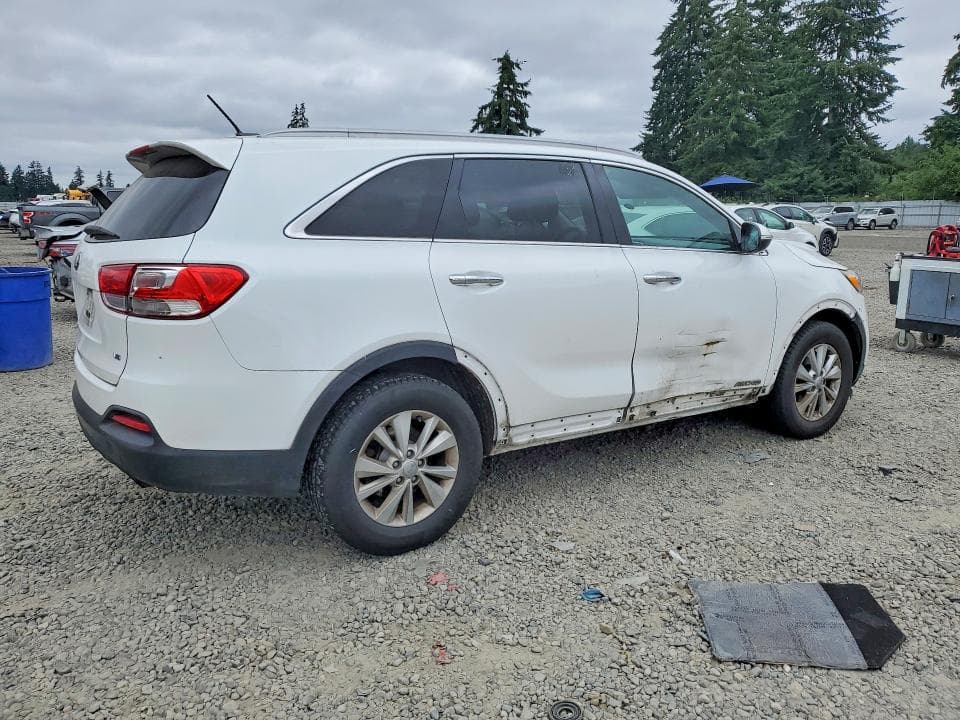2017 KIA SORENTO LX V6 3