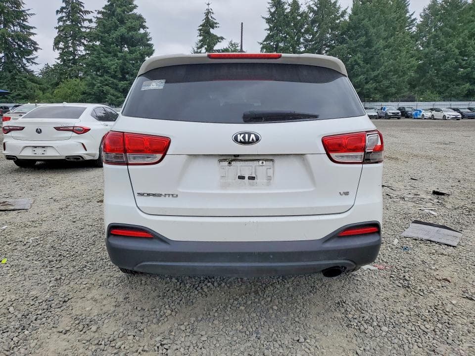 2017 KIA SORENTO LX V6 6