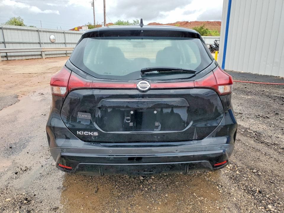 2021 NISSAN KICKS S 6