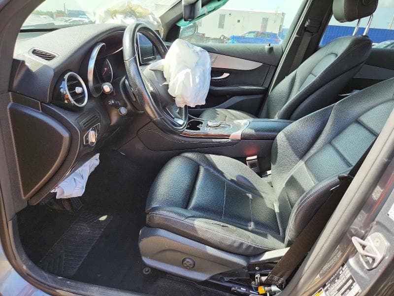 2019 MERCEDES-BENZ GLC 300 4MATIC 7