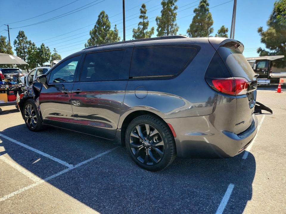 2020 CHRYSLER PACIFICA TOURING L 2