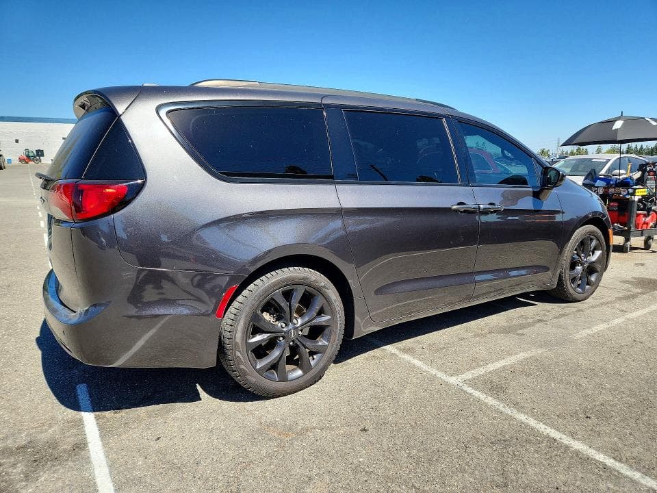 2020 CHRYSLER PACIFICA TOURING L 3