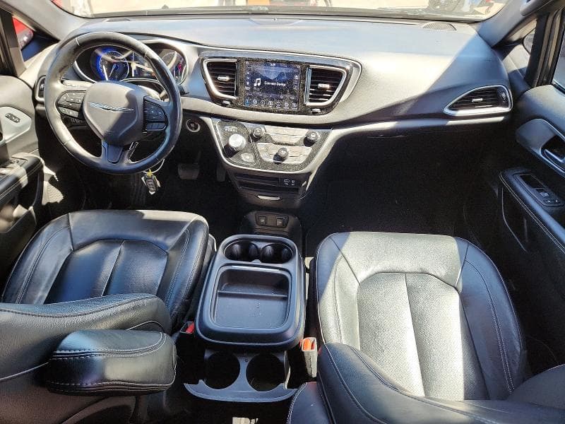 2020 CHRYSLER PACIFICA TOURING L 8