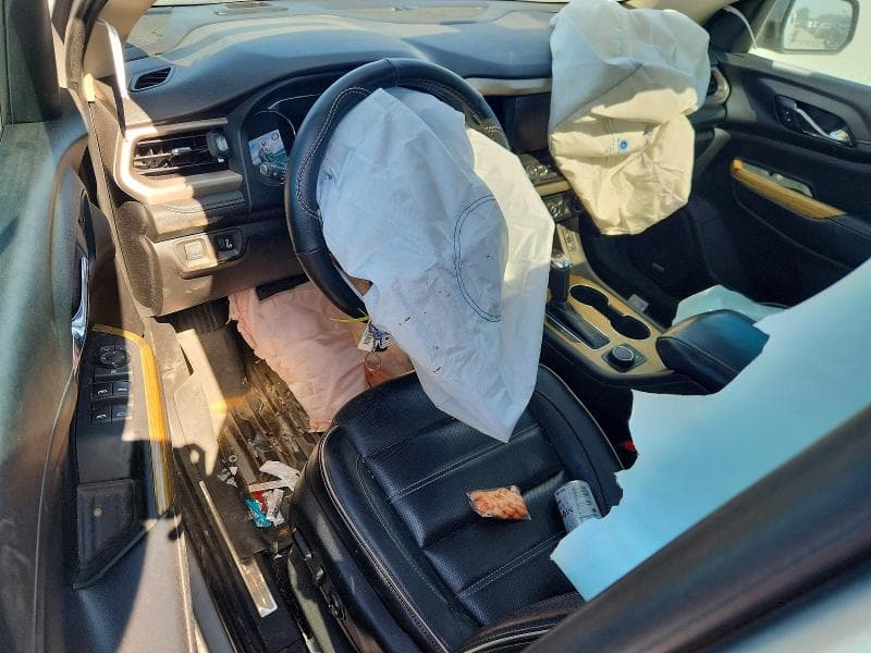 2019 GMC ACADIA DENALI 8