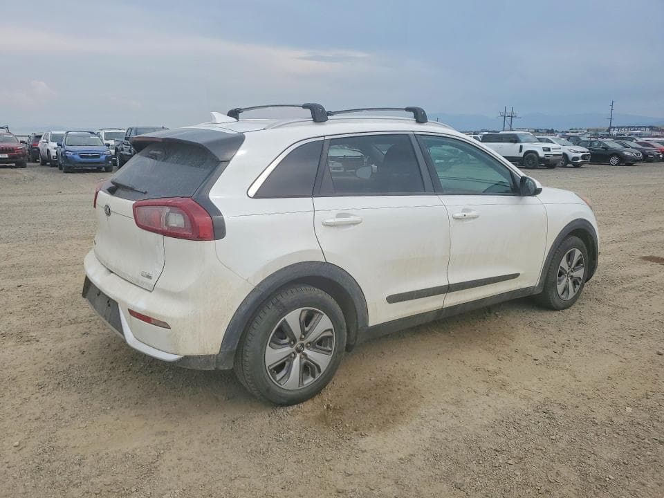 2018 KIA NIRO LX 3