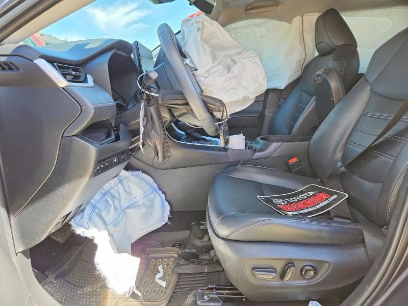 2023 TOYOTA RAV4 XLE PREMIUM 7