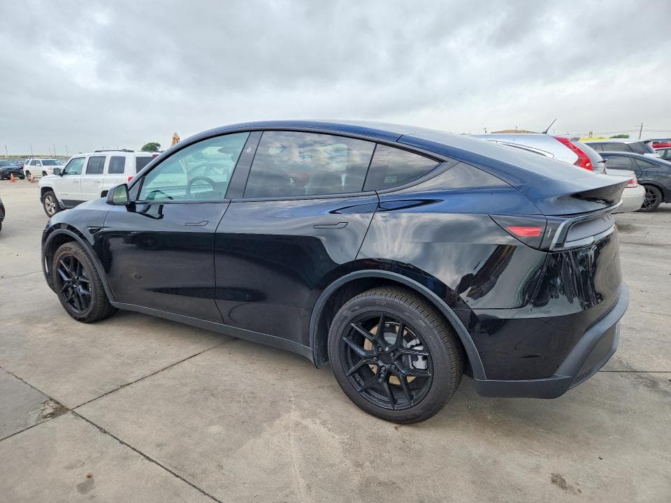 2026 TESLA MODEL Y 2