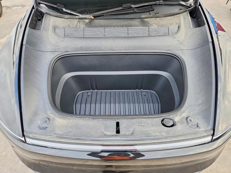 2026 TESLA MODEL Y 12