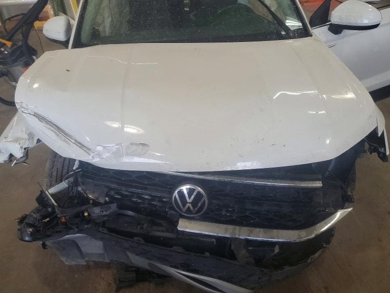 2022 VOLKSWAGEN TAOS SE 12