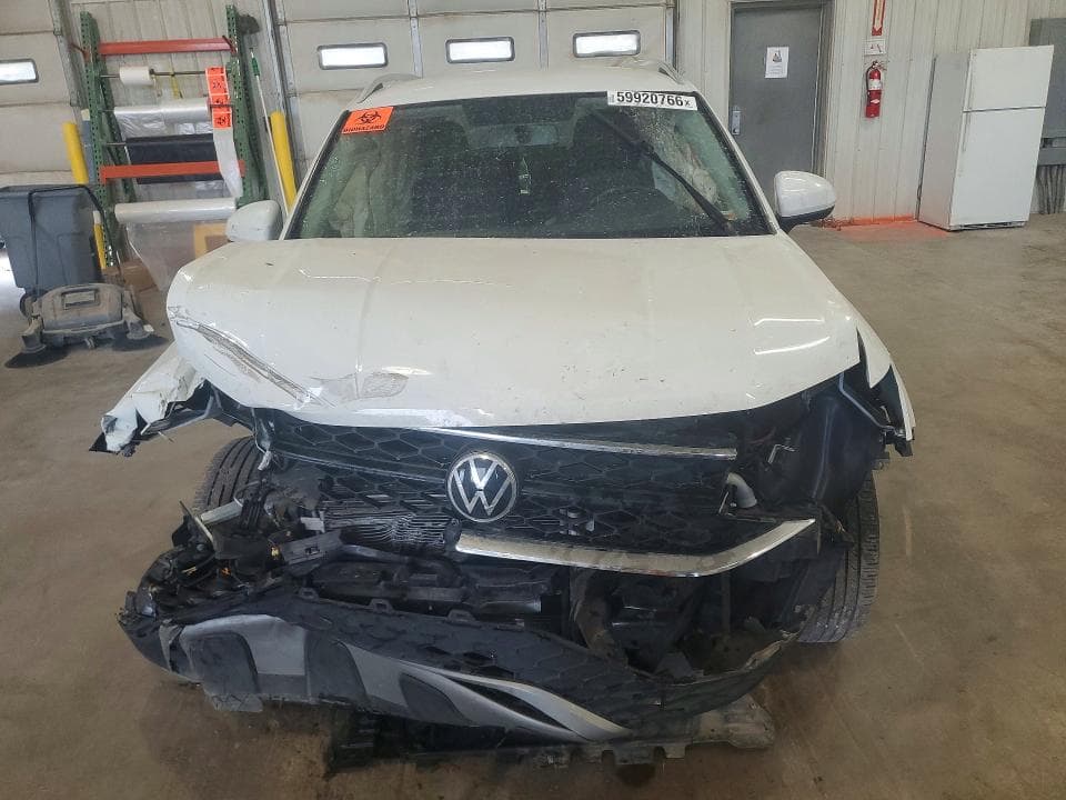 2022 VOLKSWAGEN TAOS SE 5