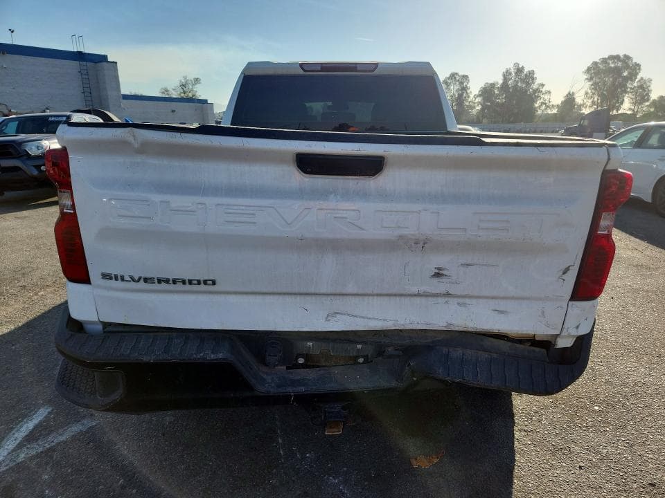 2023 CHEVROLET SILVERADO C1500 6